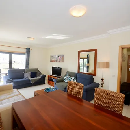 Pebble - 1 Bedroom Sleeps 5 With Pool & Tennis Court São Martinho do Porto