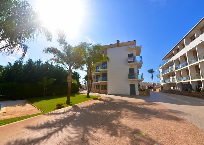 Apartman Pebble - 1 Bedroom Sleeps 5 With Pool & Tennis Court *